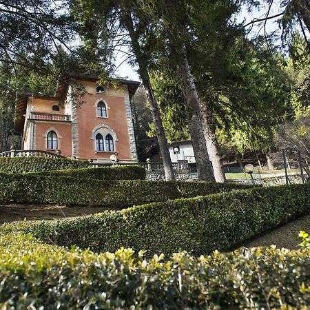 Villa Pinetina B&B Lasnigo Cameră foto